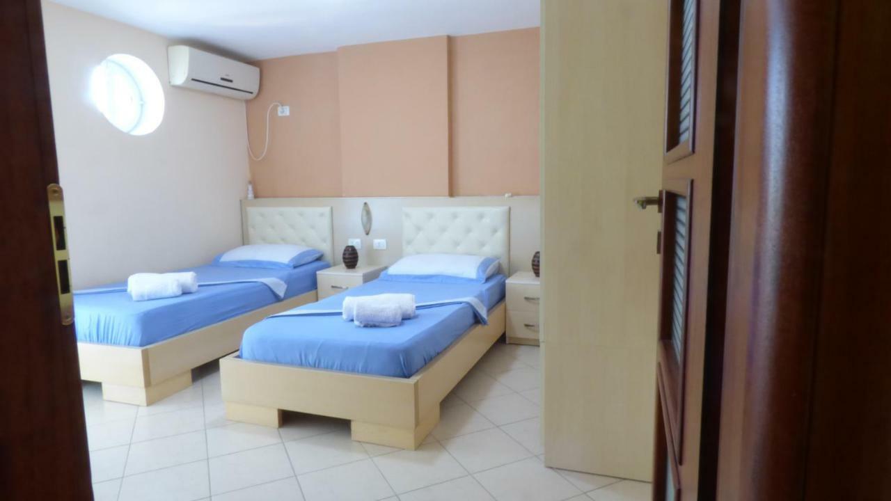 Duplex Lejlighed Durrës Eksteriør billede